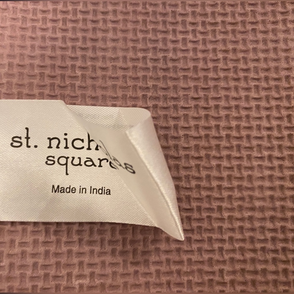 St. Nicholas Square Accent Rug - Picture 5 of 6